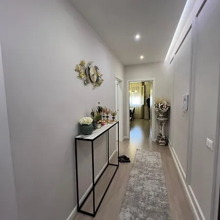 Apartment Gold Vollga House *